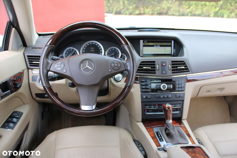 Mercedes-Benz Klasa E 350 Coupe 7G-TRONIC - 19