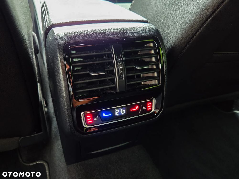 Volkswagen Arteon 2.0 TSI R-Line DSG - 27