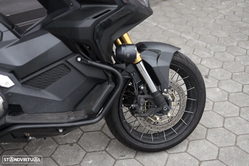 Honda X-ADV 750 Akrapovic - 11