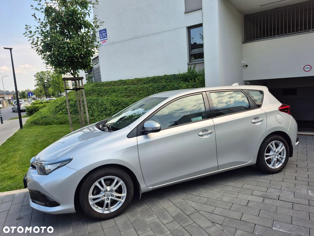 Toyota Auris 1.33 VVT-i Active - 2