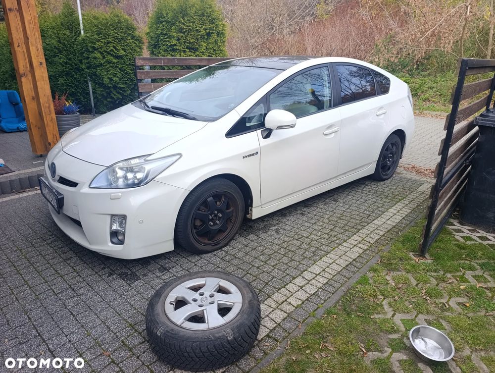 Toyota Prius 1.8 HSD Sol - 1