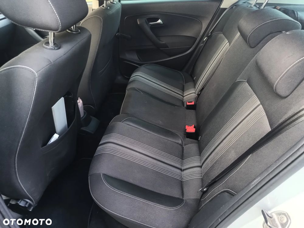 Volkswagen Polo 1.2 MATCH - 13