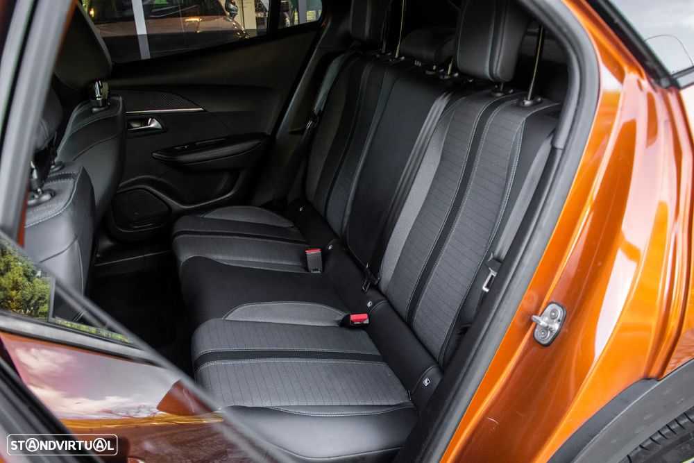 Peugeot 2008 1.5 BlueHDi Allure EAT8 - 30