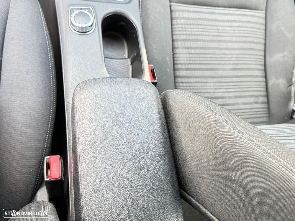 Mercedes-Benz A 180 CDI BlueEFFICIENCY - 12