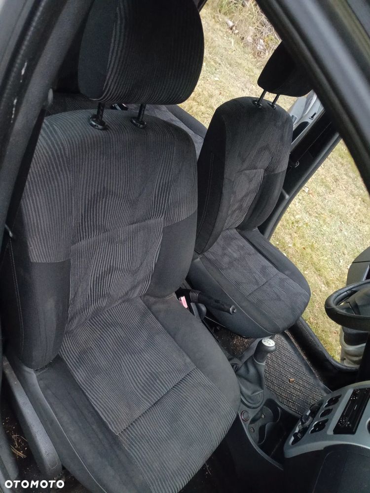 Dacia Logan - 11