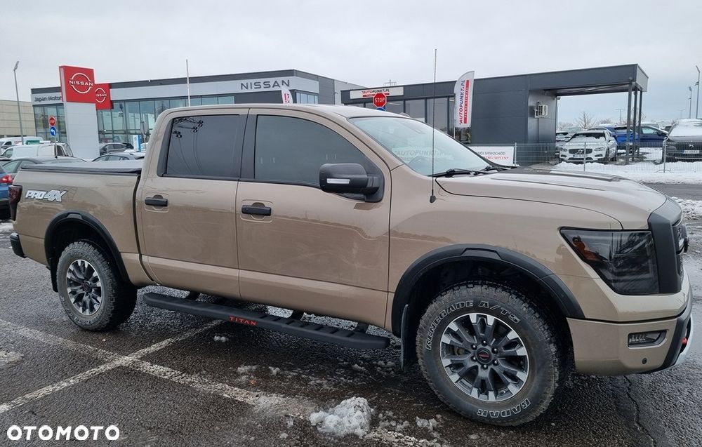 Nissan Titan - 13