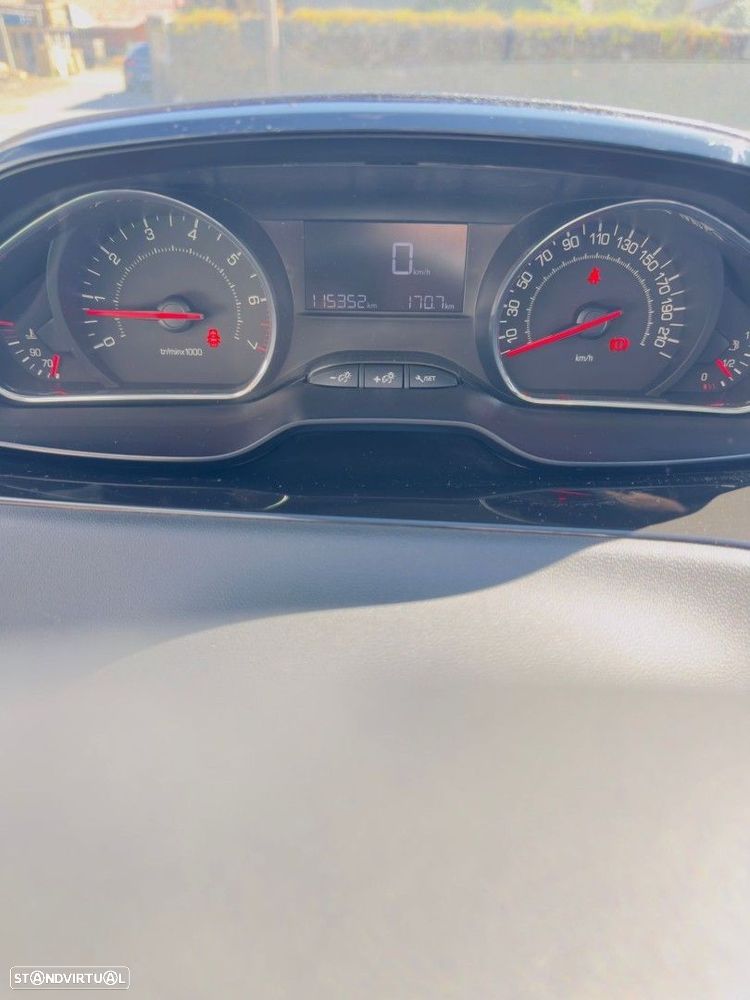 Peugeot 208 PureTech 68 Active - 11