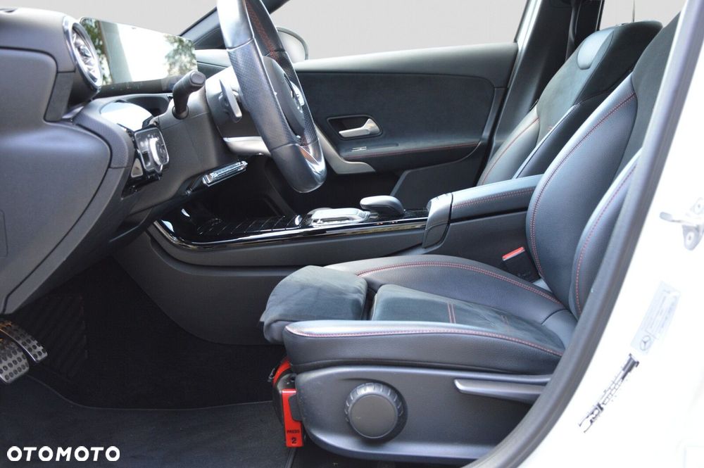 Mercedes-Benz Klasa A 180 AMG Line 7G-DCT - 13