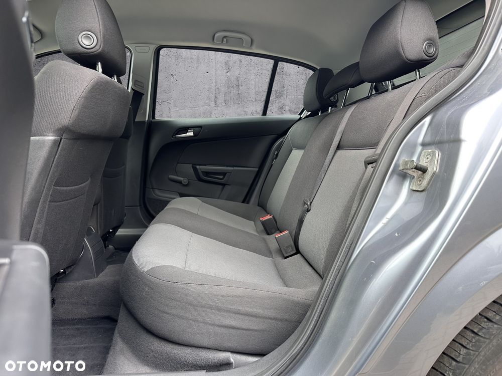 Opel Astra 1.6 Edition - 12