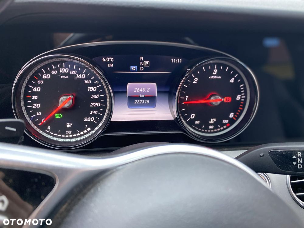 Mercedes-Benz Klasa E - 16