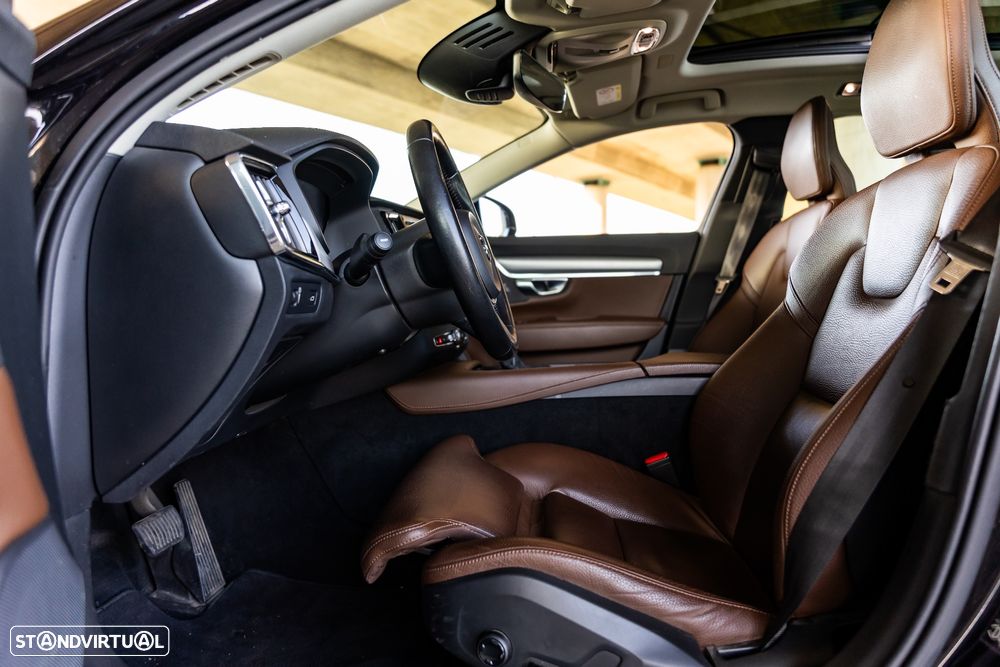 Volvo V90 D4 AWD Geartronic - 24