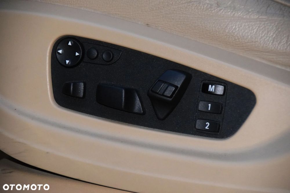 BMW X5 xDrive35d - 19