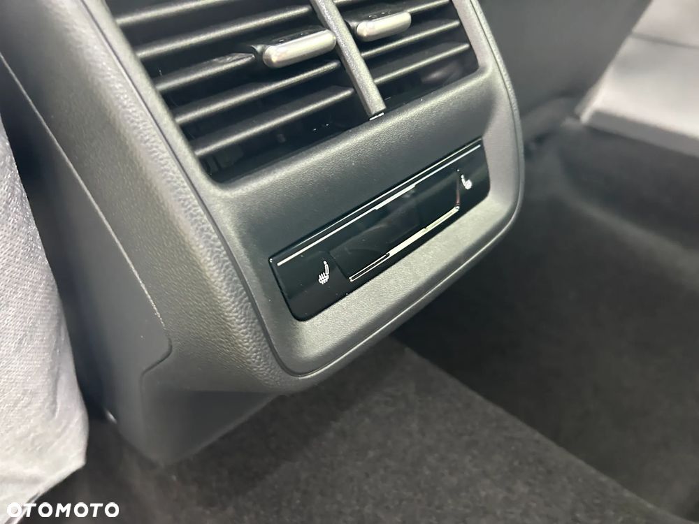 Skoda Superb 2.0 TDI SCR 4x4 Sportline DSG - 12