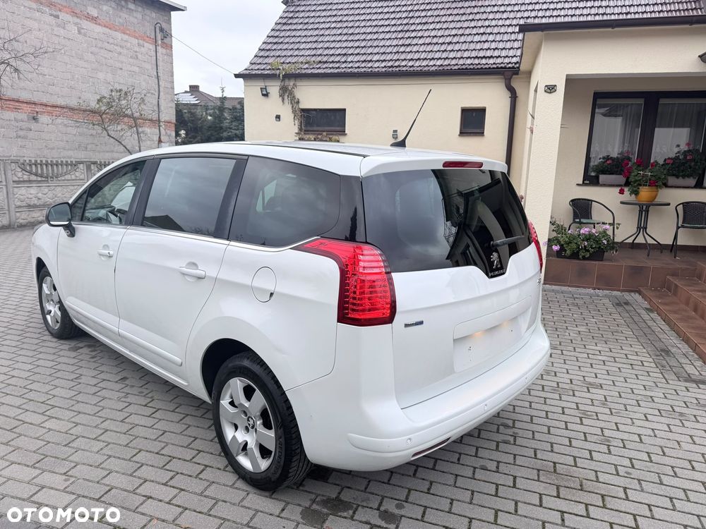 Peugeot 5008 2016 photo 5