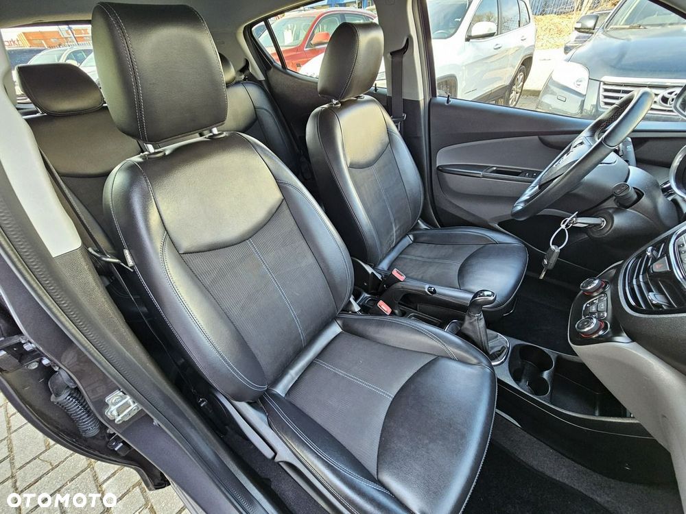 Opel Karl 1.0 Cosmo S&S - 11