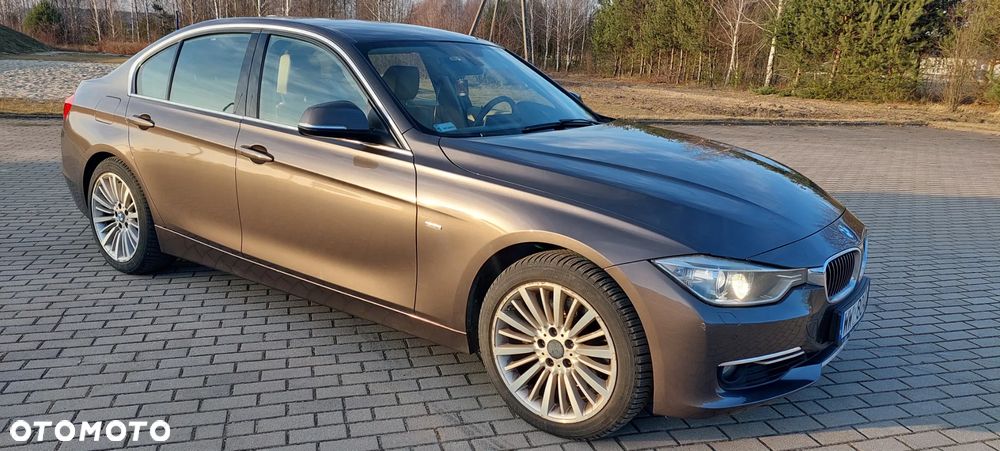 BMW Seria 3 328i - 2