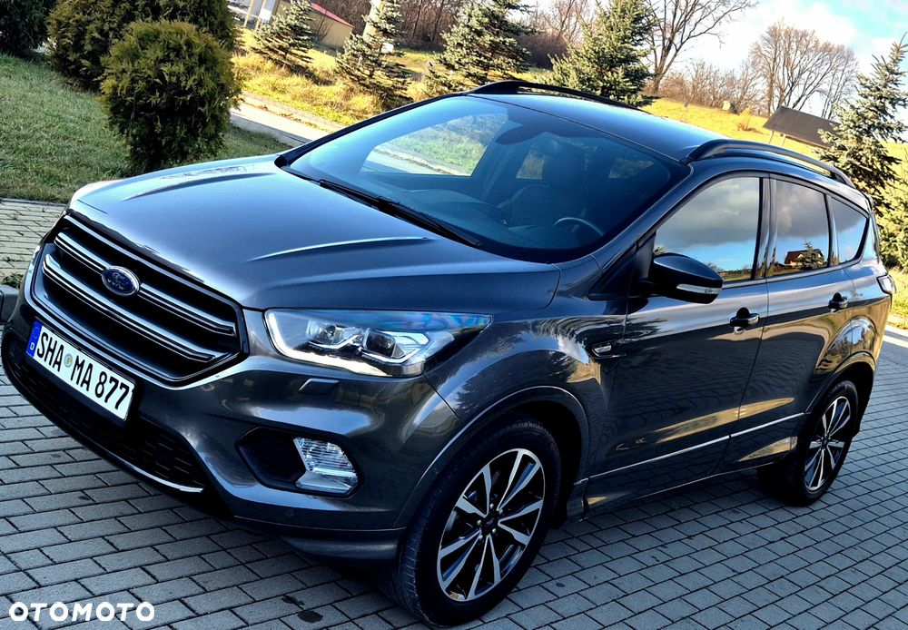 Ford Kuga 1.5 EcoBoost 2x4 ST-Line - 4