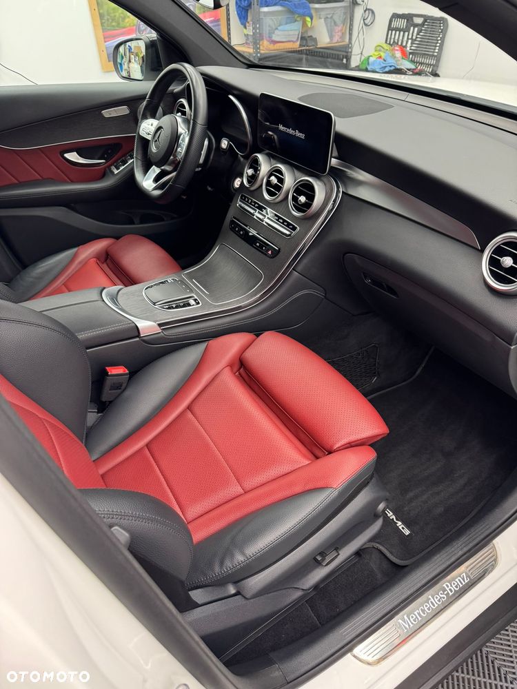 Mercedes-Benz GLC 300 4Matic 9G-TRONIC AMG Line Plus - 3