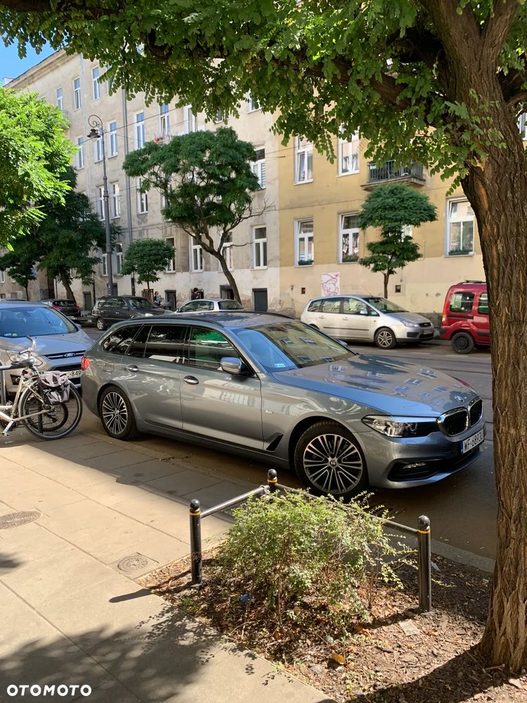 BMW Seria 5 520d xDrive Sport Line sport - 3