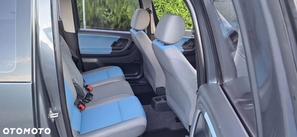 Skoda Roomster 1.2 Fresh - 12