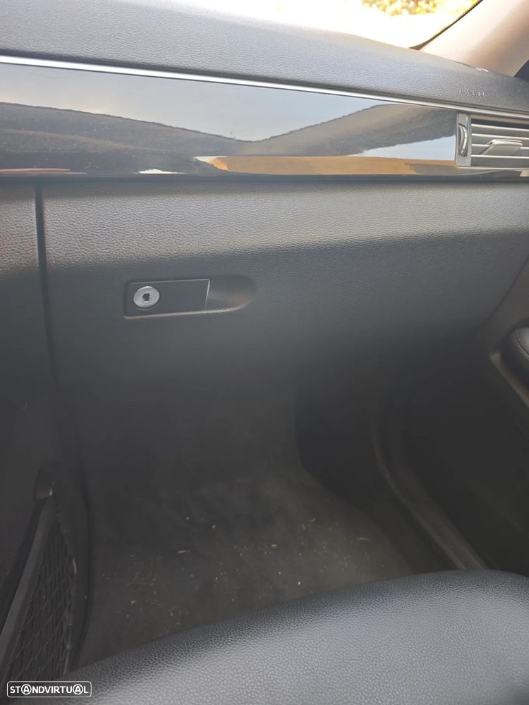 Mercedes-Benz E 250 CDi Avantgarde BlueEfficiency Auto. - 13