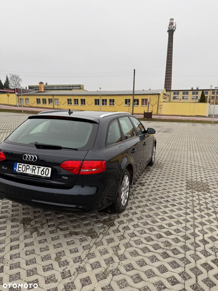 Audi A4 Avant 2.0 TDI - 9