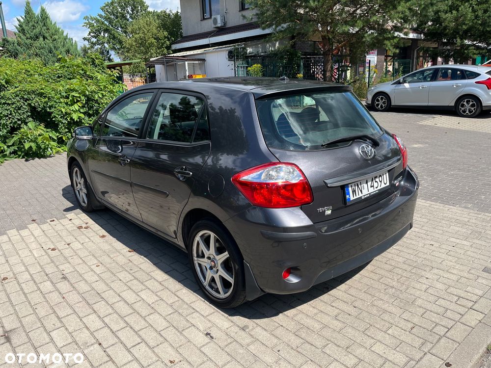 Toyota Auris 1.4 D-4D Luna EU5 - 6