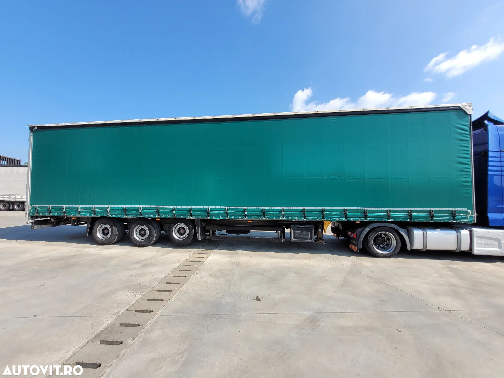 Schmitz Cargobull S01 - 1