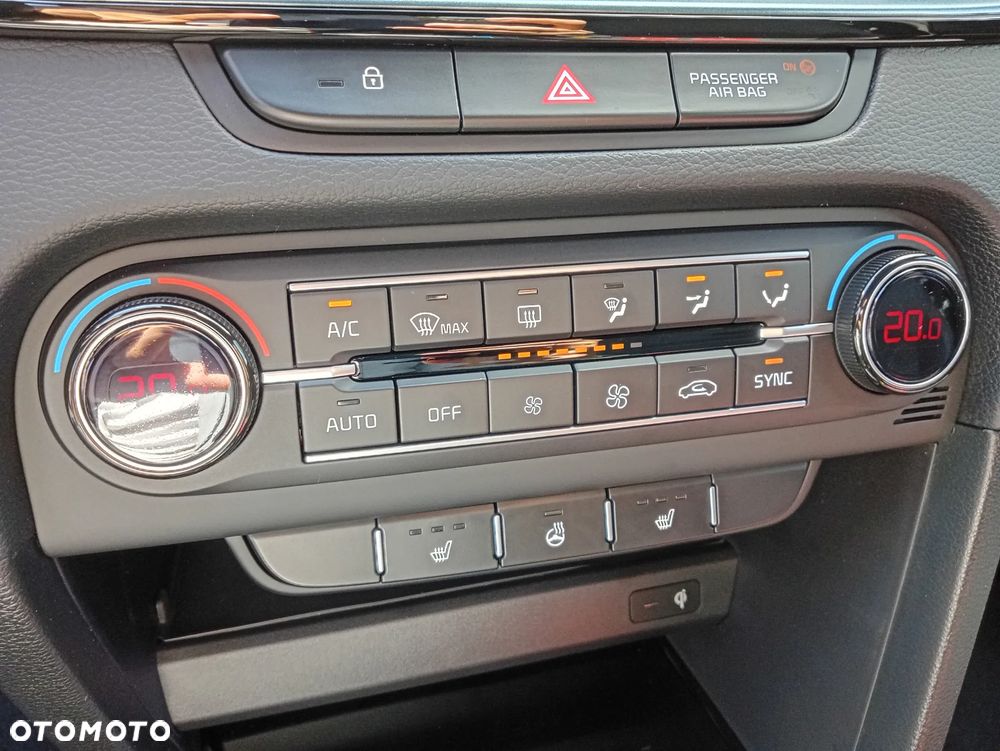 Kia XCeed 1.6 T-GDI Tribute DCT - 20