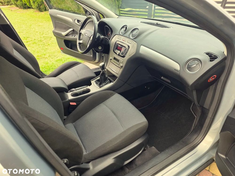 Ford Mondeo 1.6 Gold X - 5
