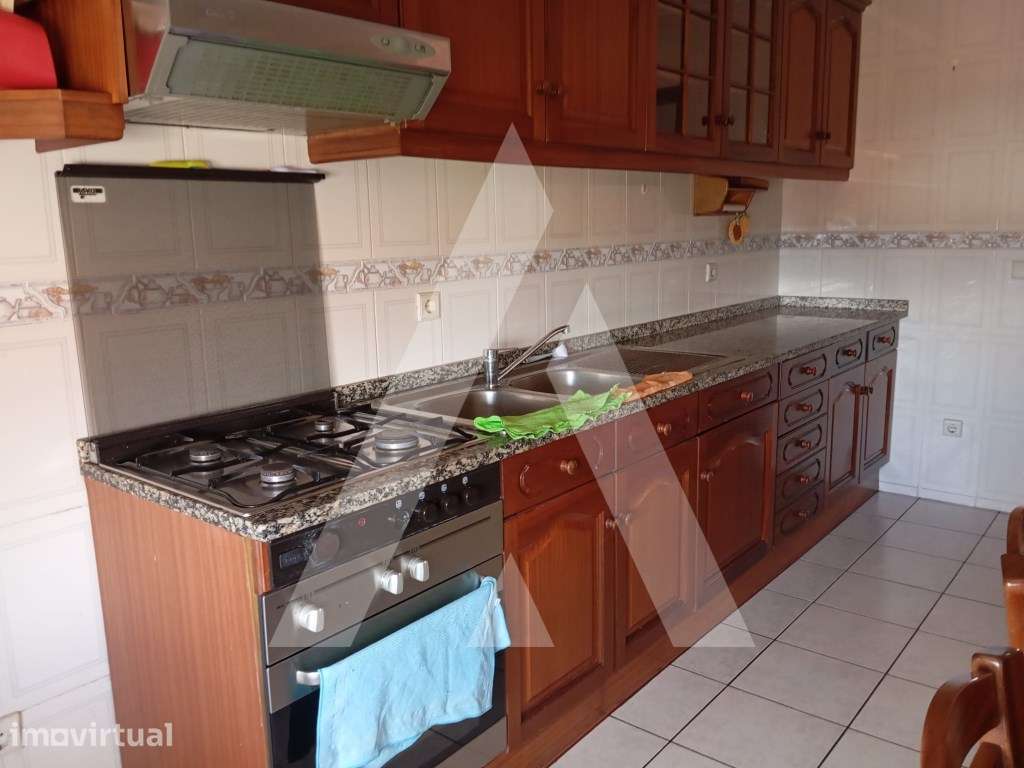 Apartamento T4 no centro de Oliveira do Bairro para arrendamento - Grande imagem: 3/21