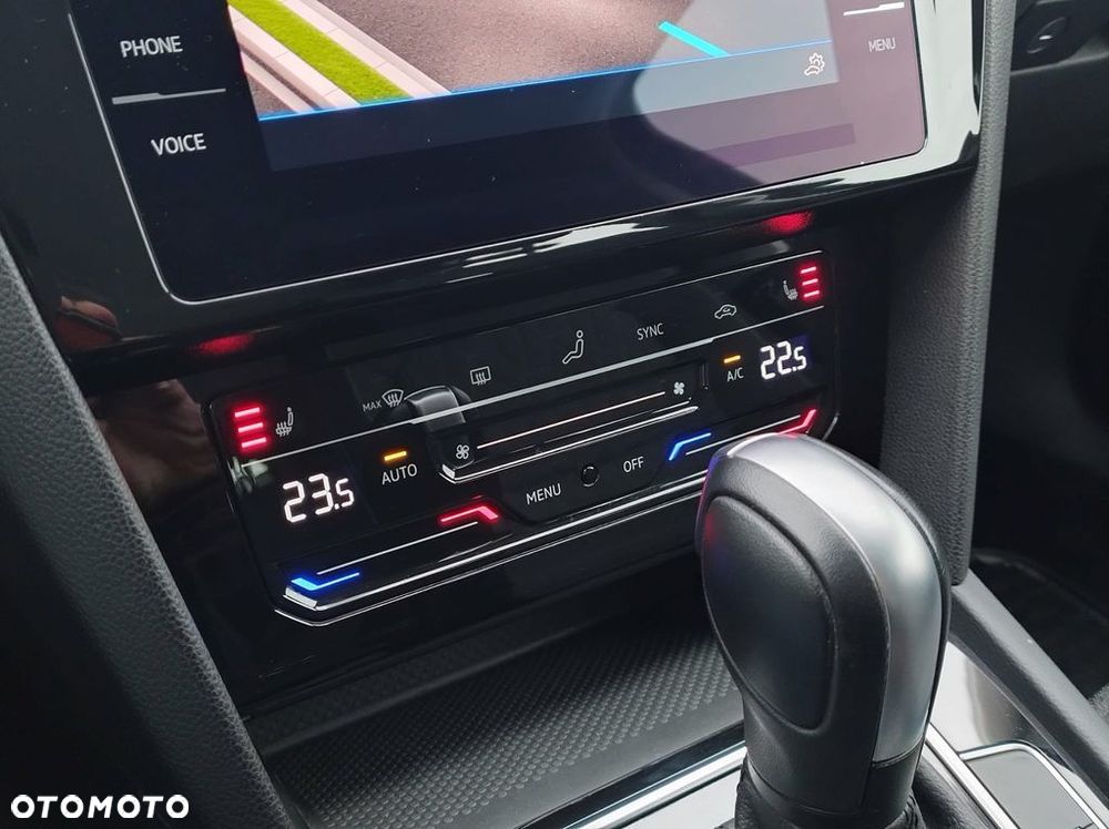 Volkswagen Passat 1.5 TSI EVO Business DSG - 24