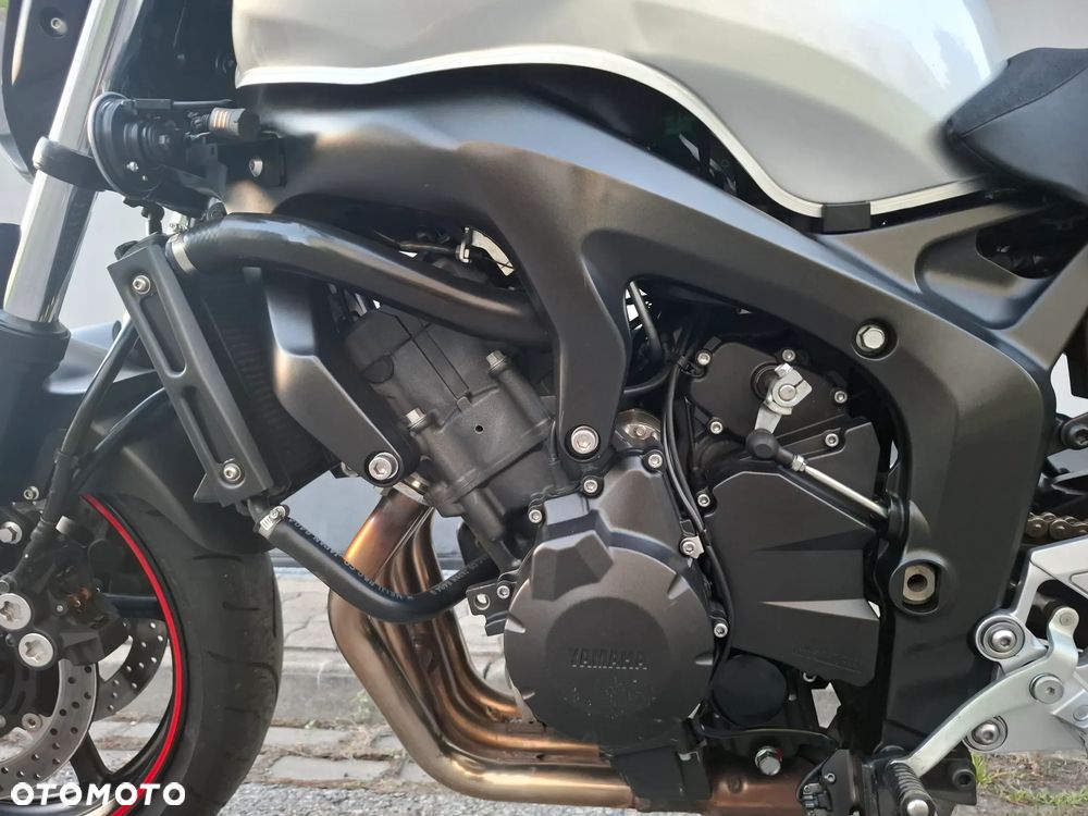 Yamaha FZ6 - 29