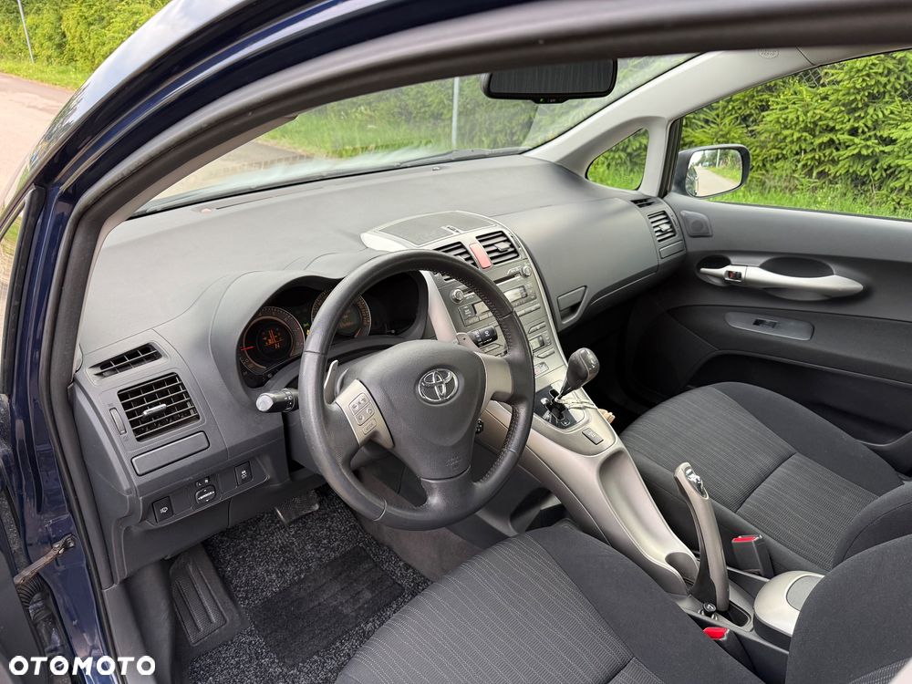 Toyota Auris 1.6 VVT-i Multimode Executive - 24