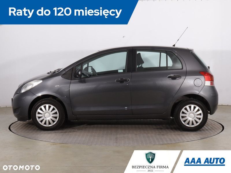 Toyota Yaris - 4