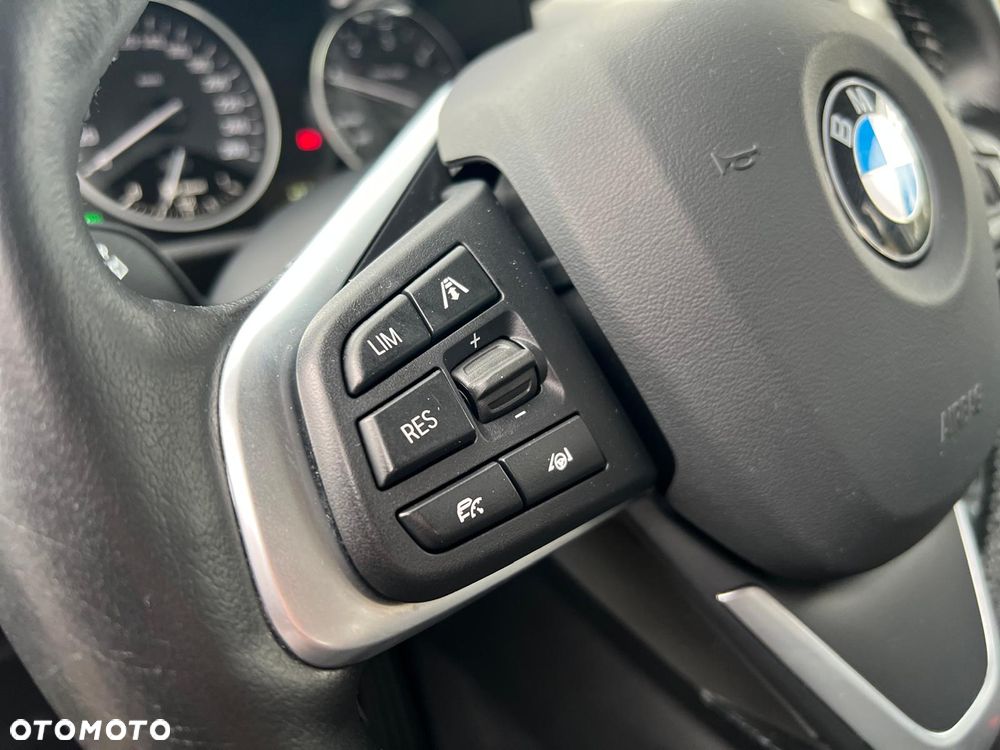 BMW Seria 2 218d Sport-Aut Sport Line - 13