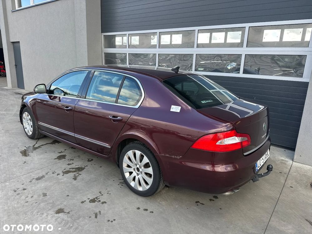 Skoda Superb 2.0 TDI Platinum DSG - 4