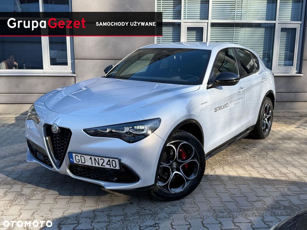 Alfa Romeo Stelvio - 1