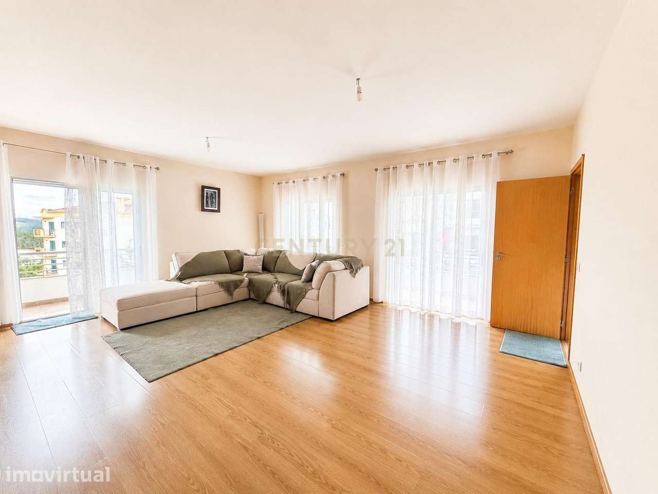 Apartamento T3 com Suite, Terraço e Garagem Fechada | Telheiro, Leiria - Grande imagem: 2/22