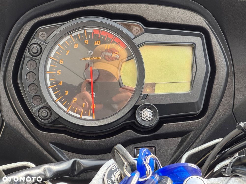 Suzuki GSX - 15