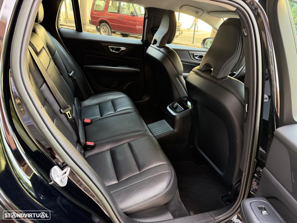 Volvo V60 2.0 T6 AWD TE Inscription Expression - 34