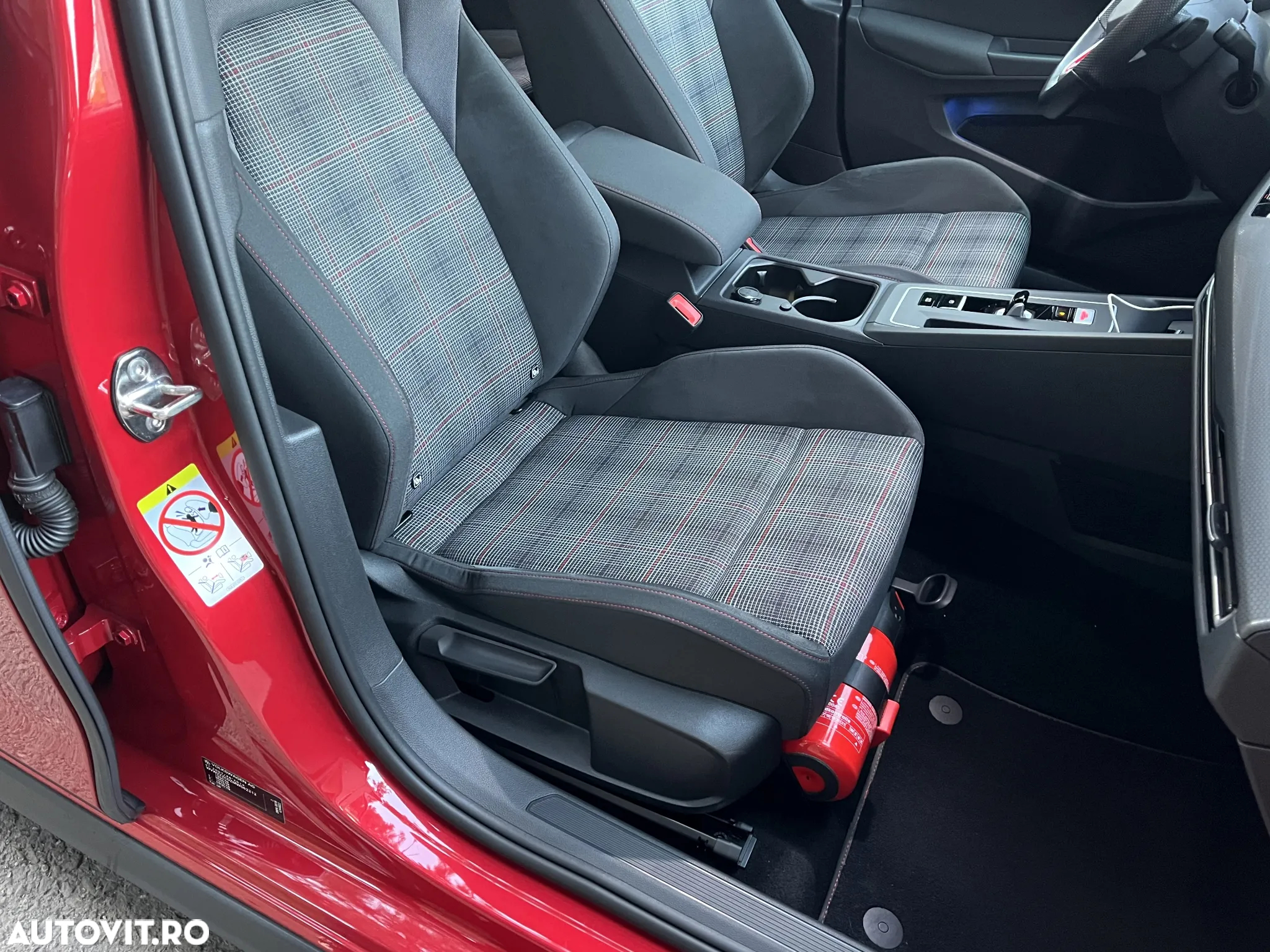 Volkswagen Golf 2.0 TSI DSG GTI - 20