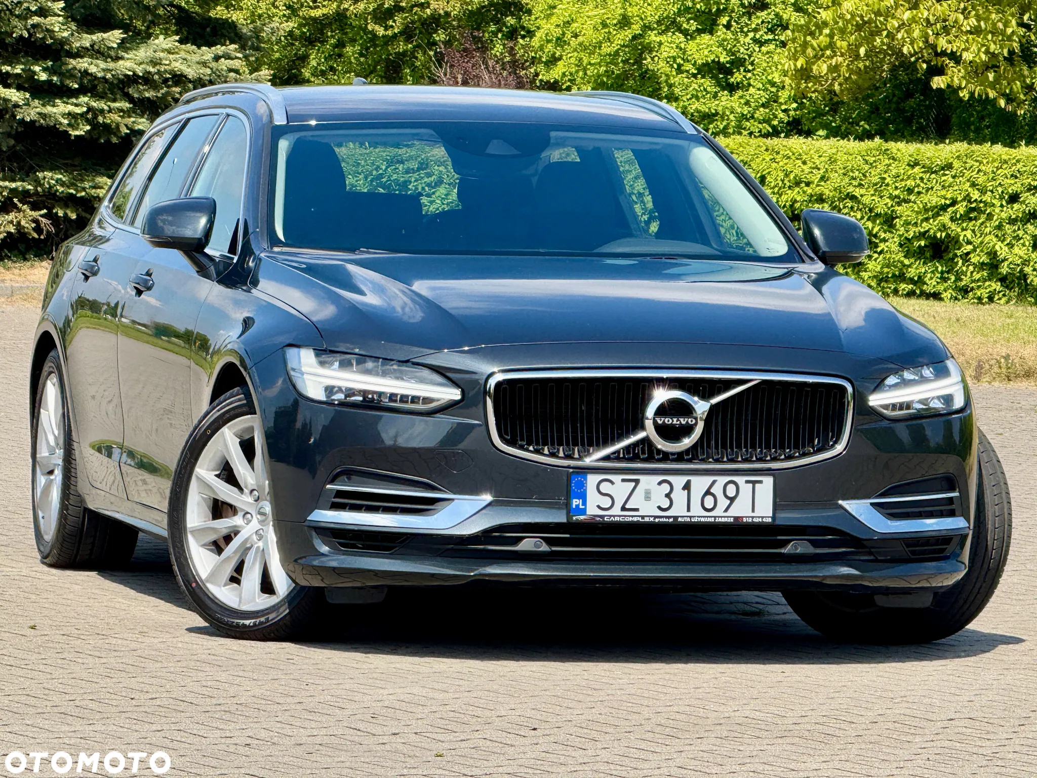 Volvo V90 T8 AWD Plug-In Hybrid Momentum Pro - 14