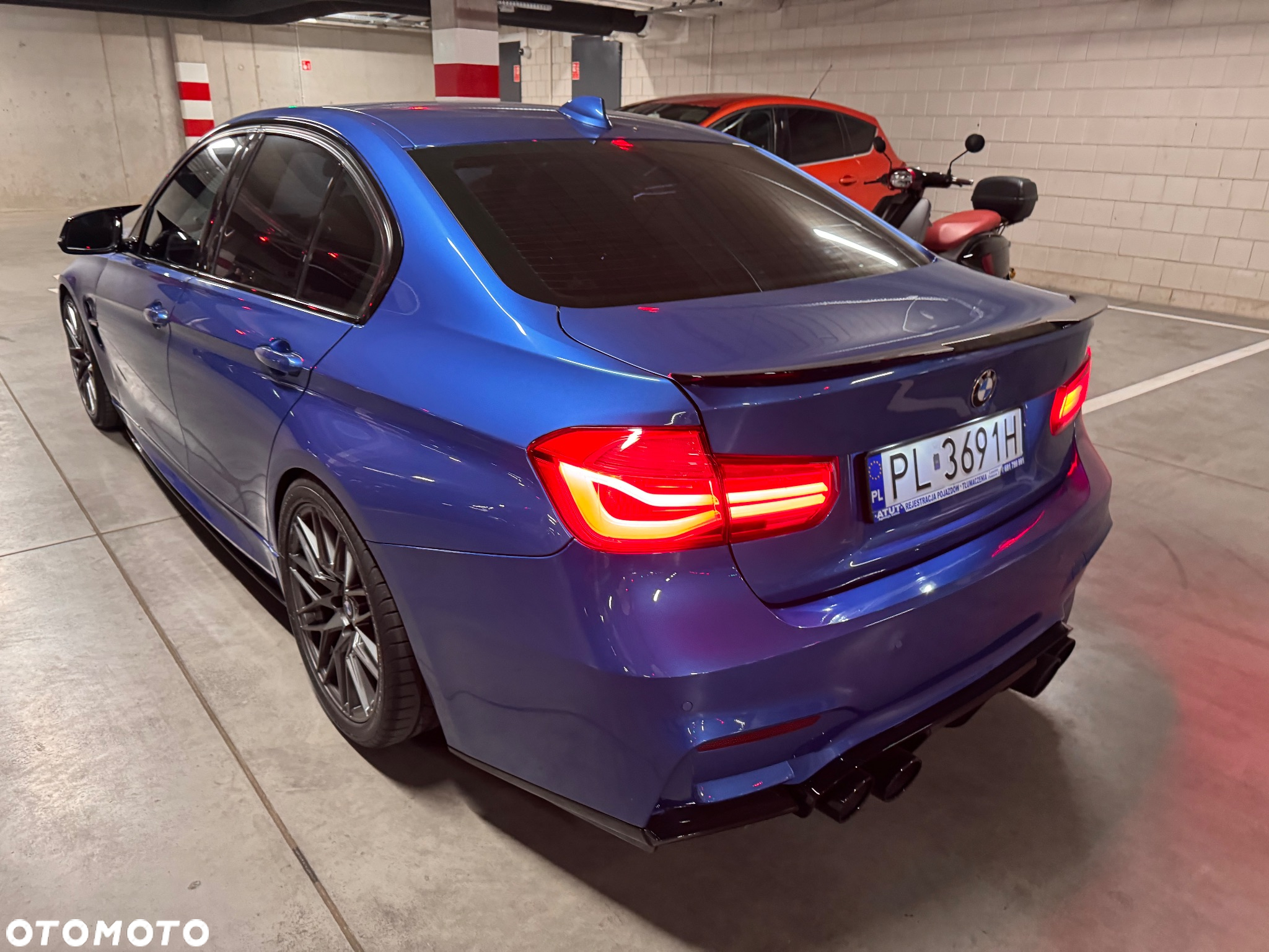 BMW Seria 3 318i Touring M Sport - 19