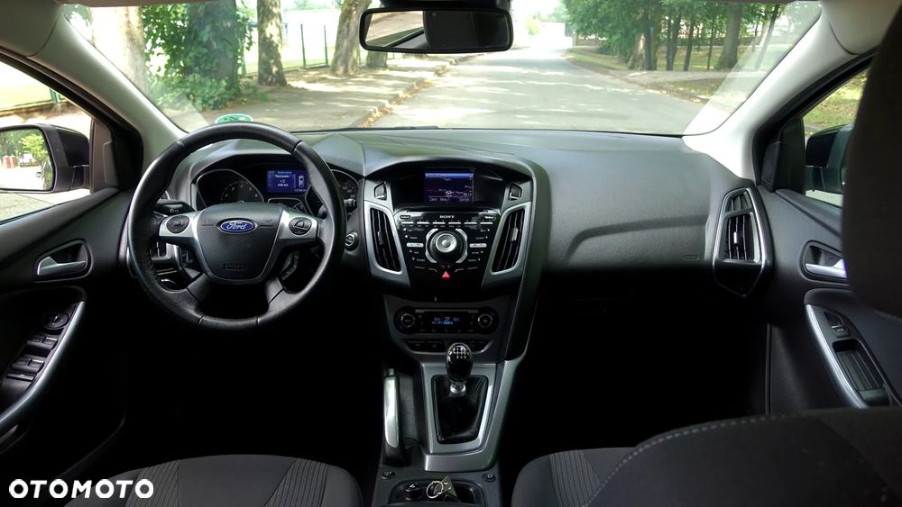 Ford Focus 1.6 EcoBoost Titanium - 10