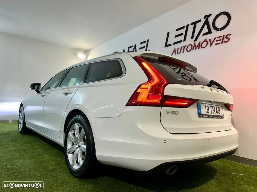 Volvo V90 2.0 D4 Momentum Geartronic - 10