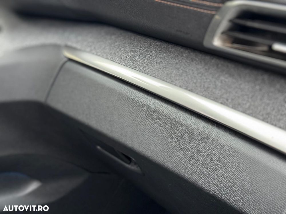 Peugeot 3008 1.5 BlueHDI S&S EAT8 GT-Line - 22