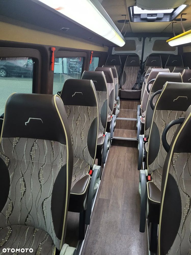 Mercedes-Benz Sprinter - 7
