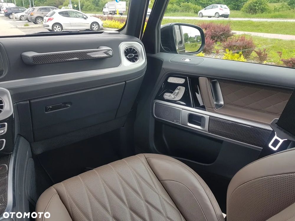 Mercedes-Benz Klasa G AMG 63 AMG Speedshift 9G-TRONIC Exclusive - 33