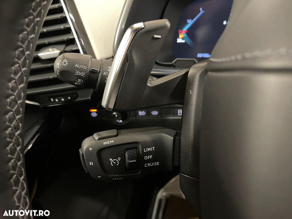 DS Automobiles DS 7 Crossback - 32